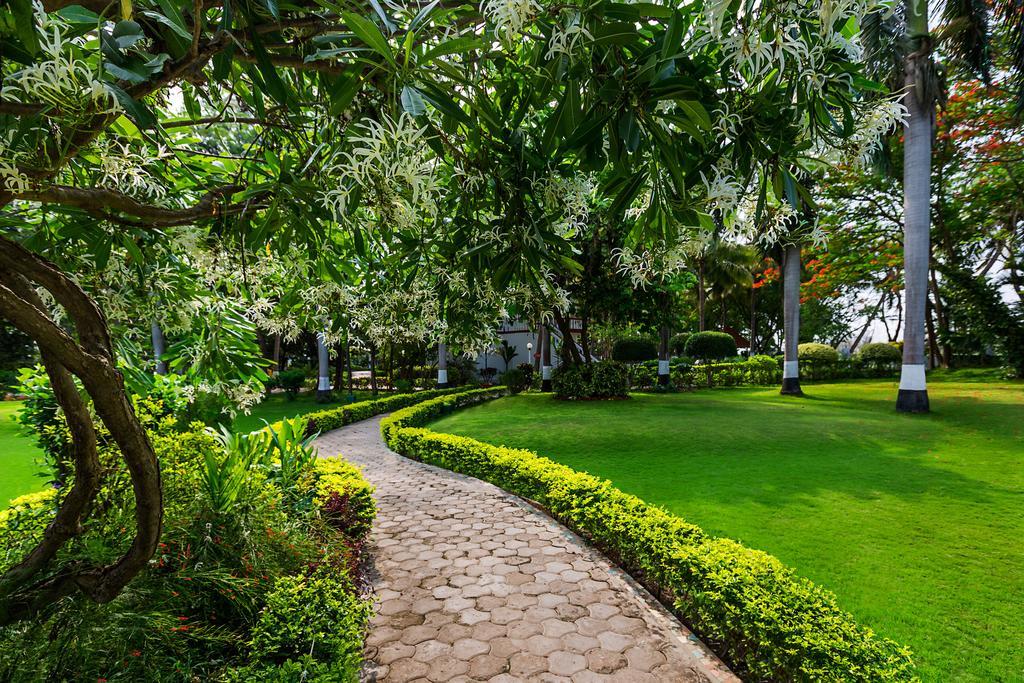 Great Trails Riverview Thanjavur By Grt Hotels Exterior photo